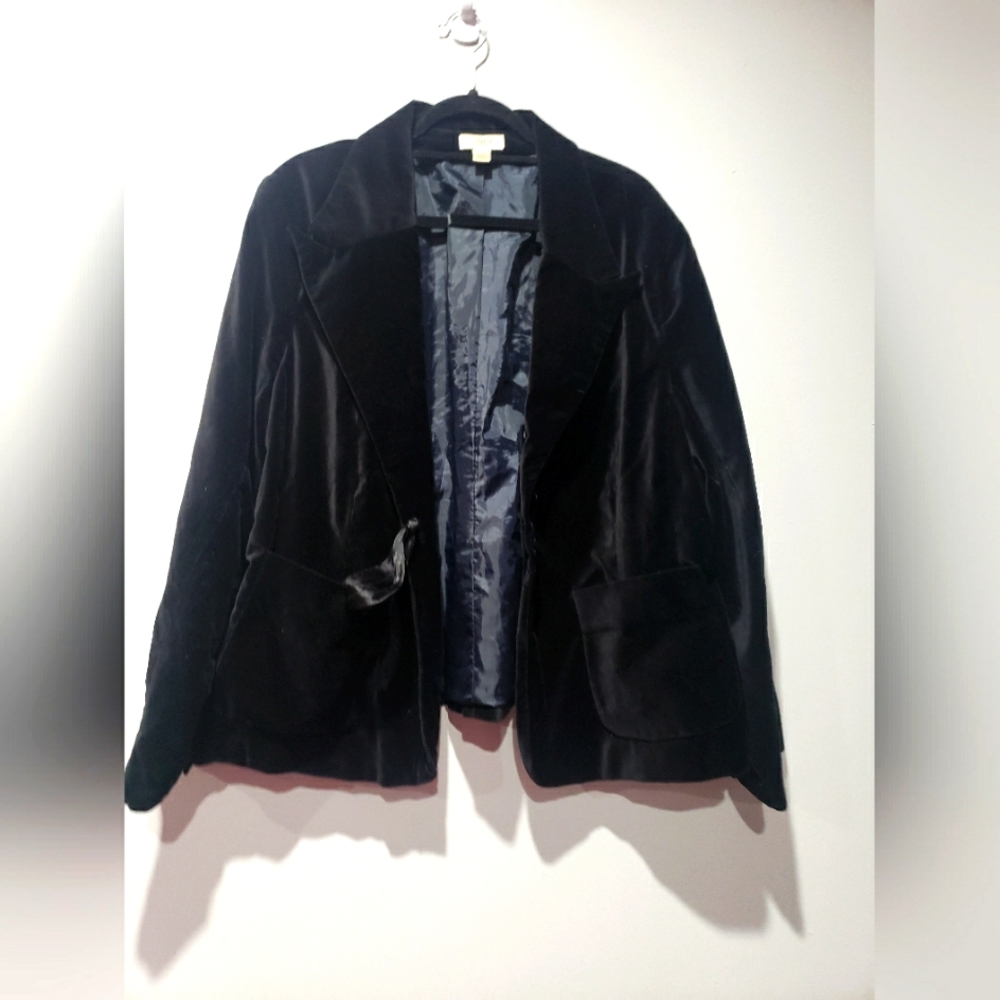 🎅🏾🎄CATO 22/24W Black Crush Velvet Jacket w/Ribbon tie closure